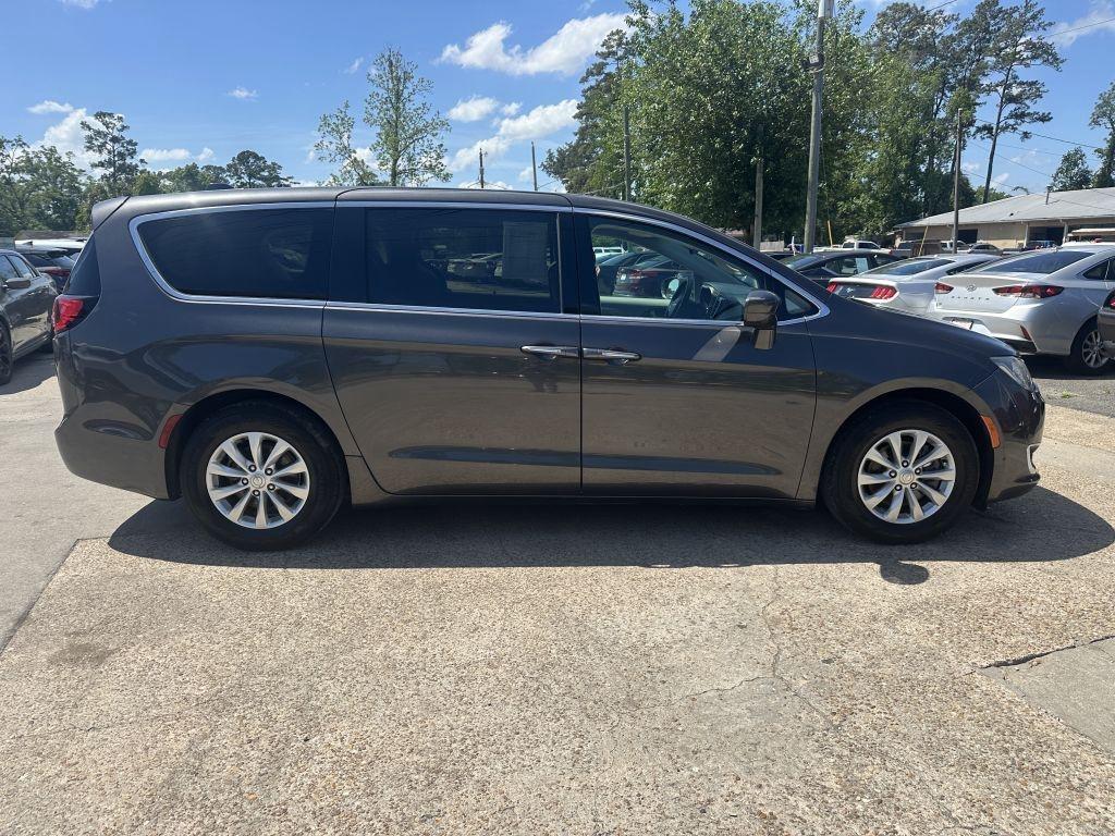 Chrysler Pacifica  2019