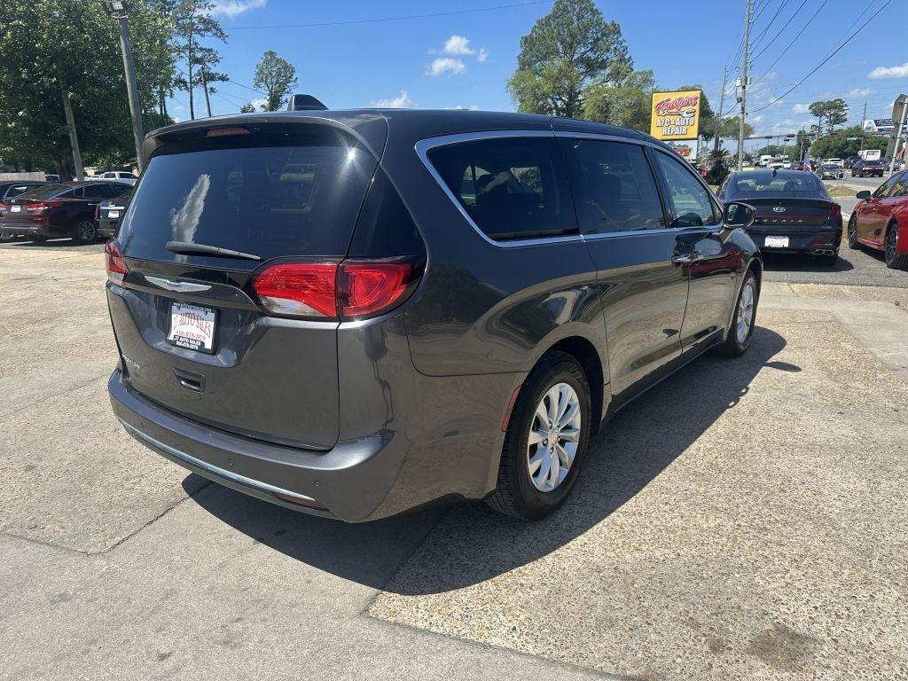 Chrysler Pacifica  2019