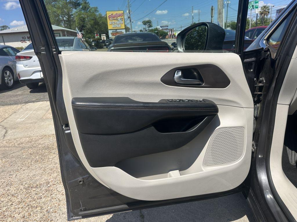 Chrysler Pacifica  2019