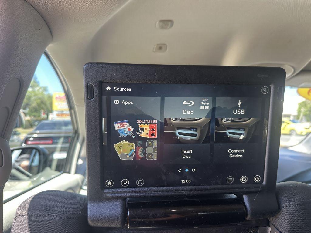 Chrysler Pacifica  2019