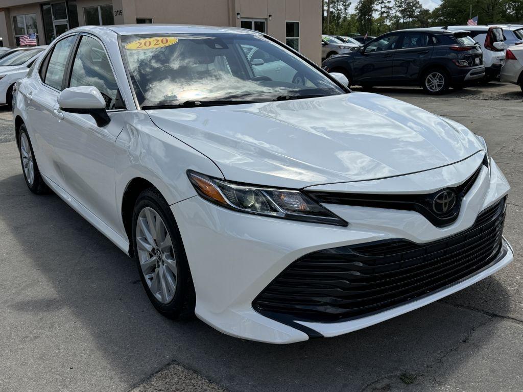 Toyota Camry  2020