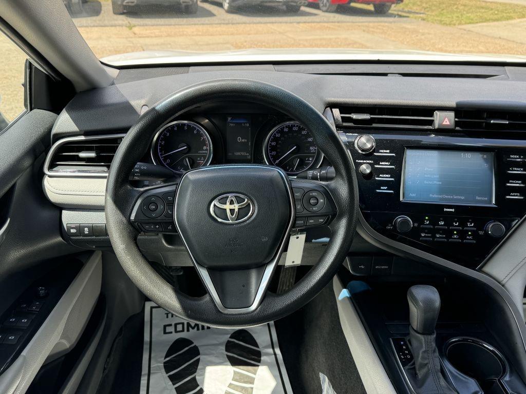 Toyota Camry  2020