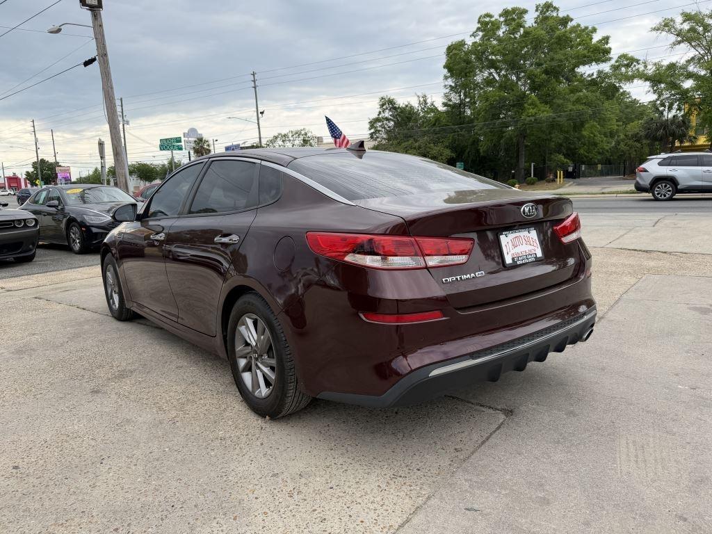Kia Optima  2020