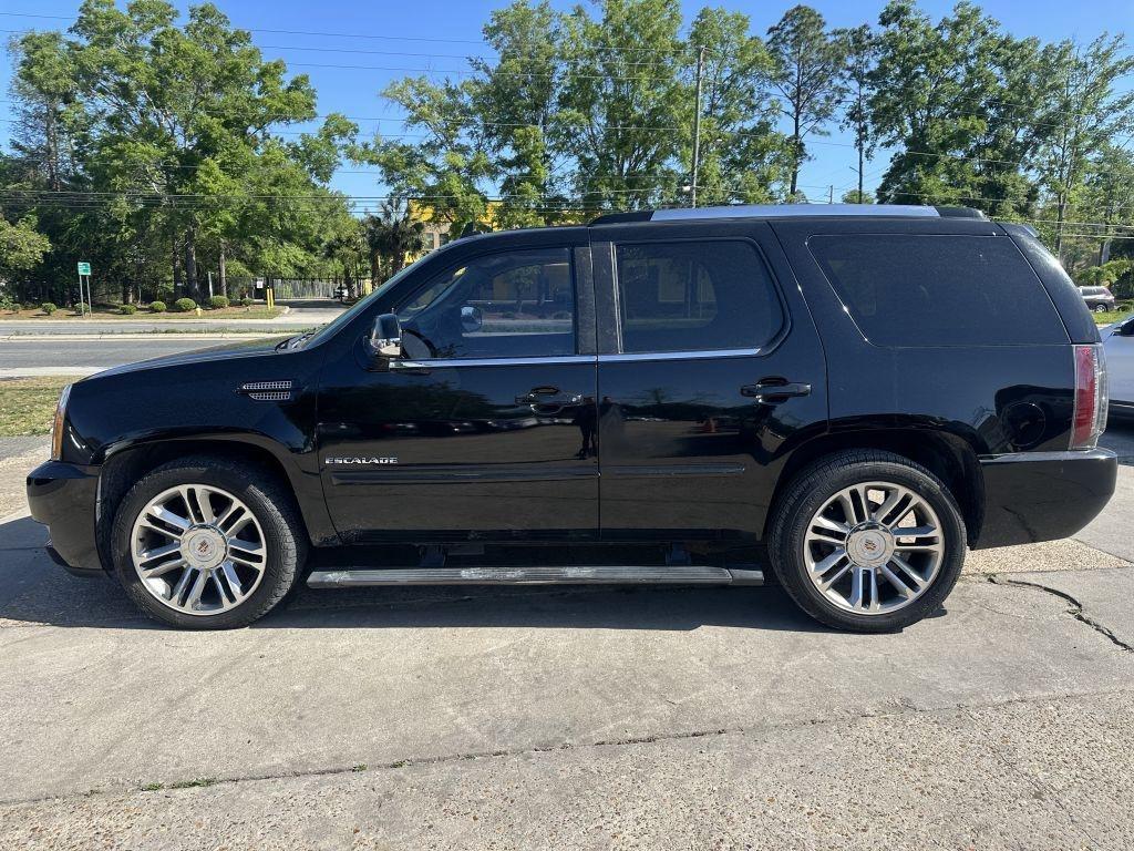 Cadillac Escalade  2013