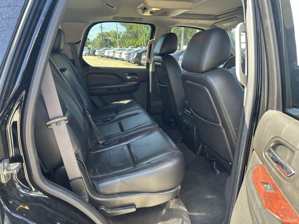 Cadillac Escalade  2013