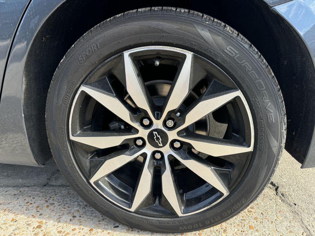 Chevrolet Malibu  2021