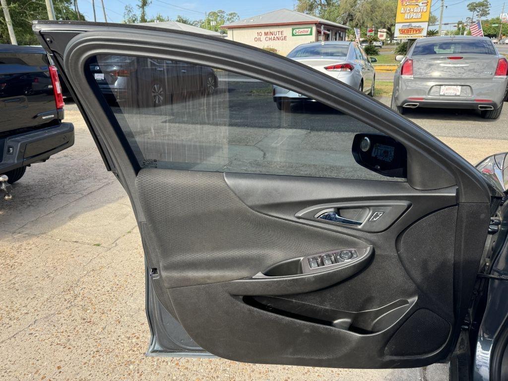 Chevrolet Malibu  2021