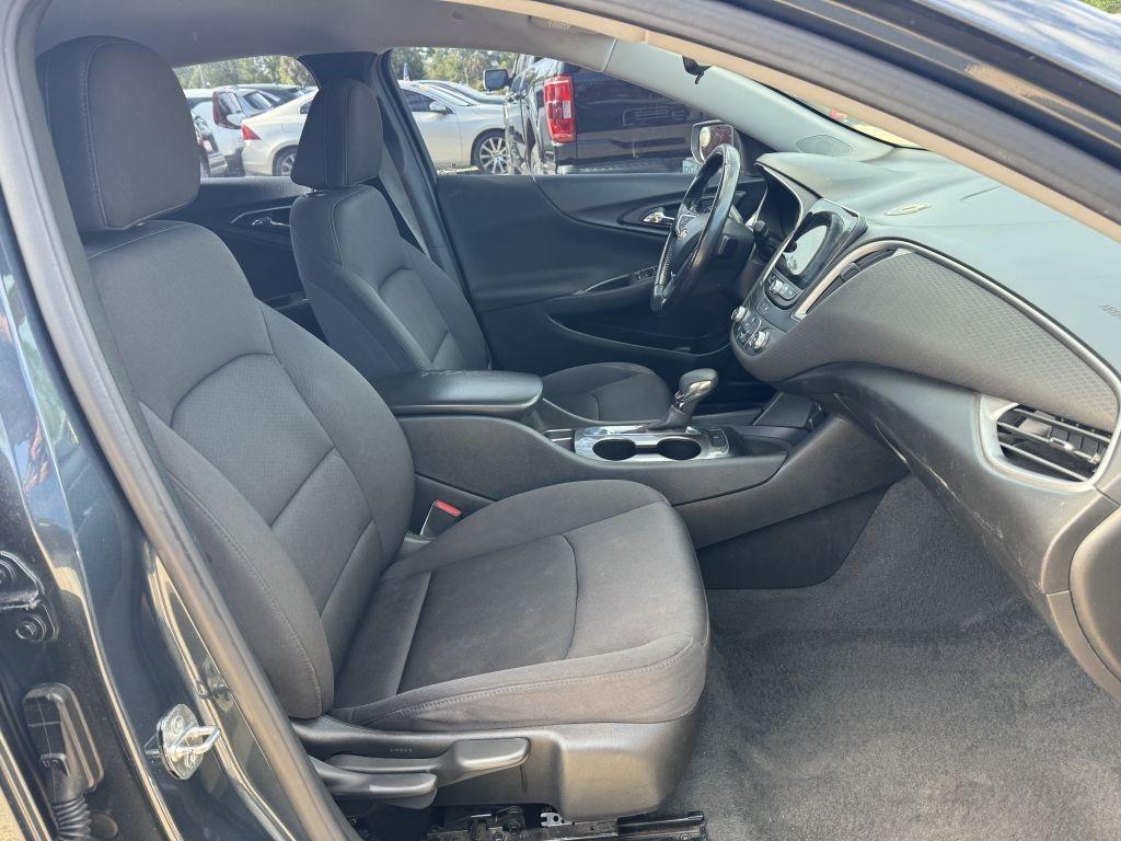 Chevrolet Malibu  2021