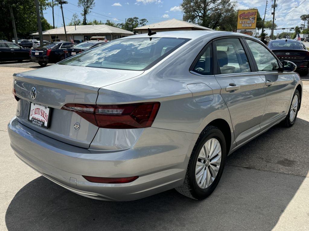 Volkswagen Jetta  2020