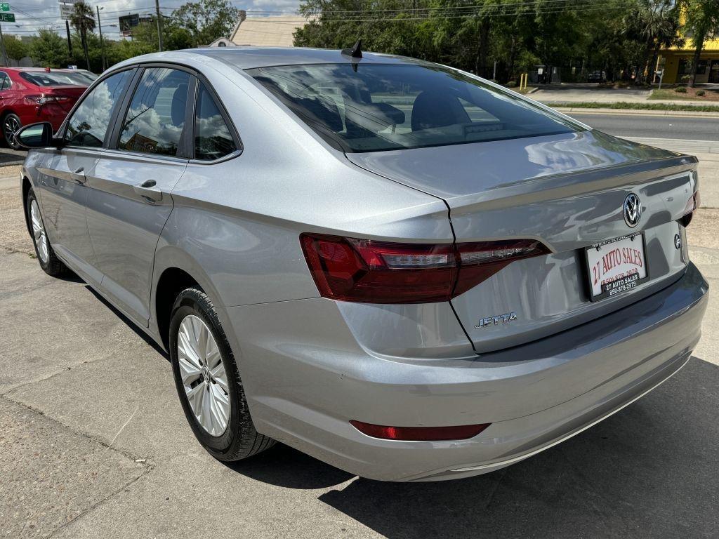 Volkswagen Jetta  2020