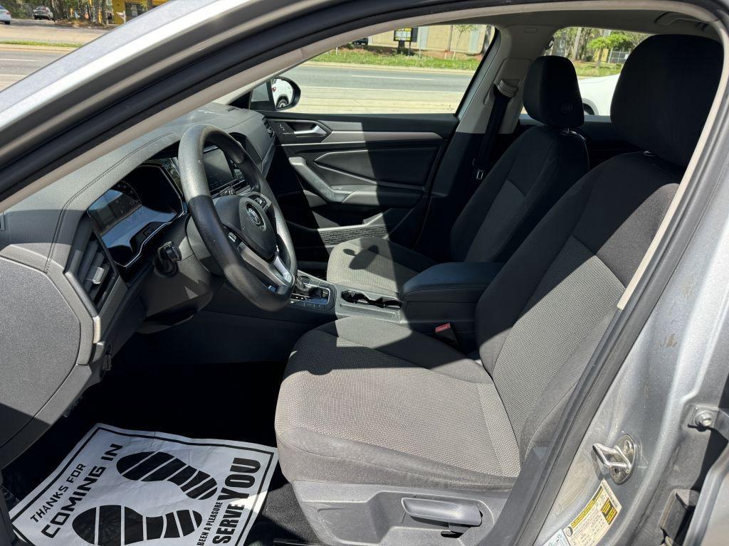 Volkswagen Jetta  2020