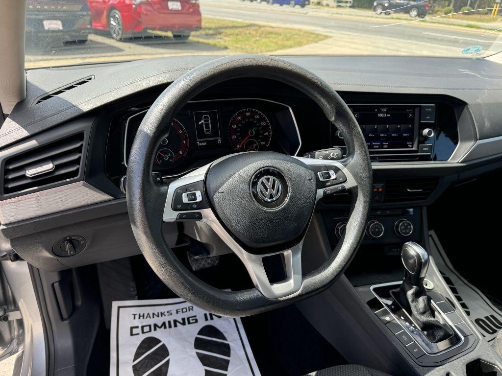 Volkswagen Jetta  2020