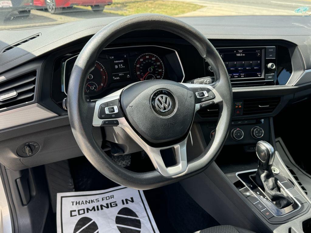 Volkswagen Jetta  2020