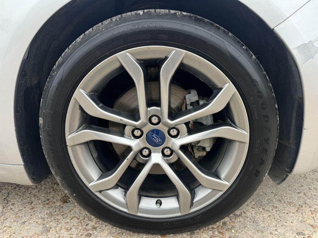 Ford Fusion Hybrid  2019