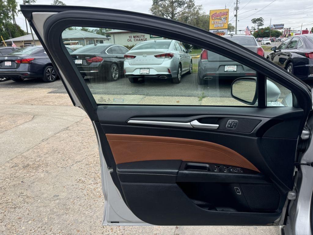 Ford Fusion Hybrid  2019