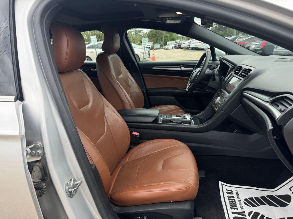 Ford Fusion Hybrid  2019