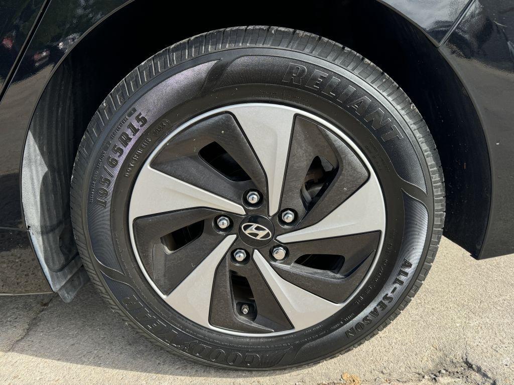 Hyundai Ioniq Hybrid  2018