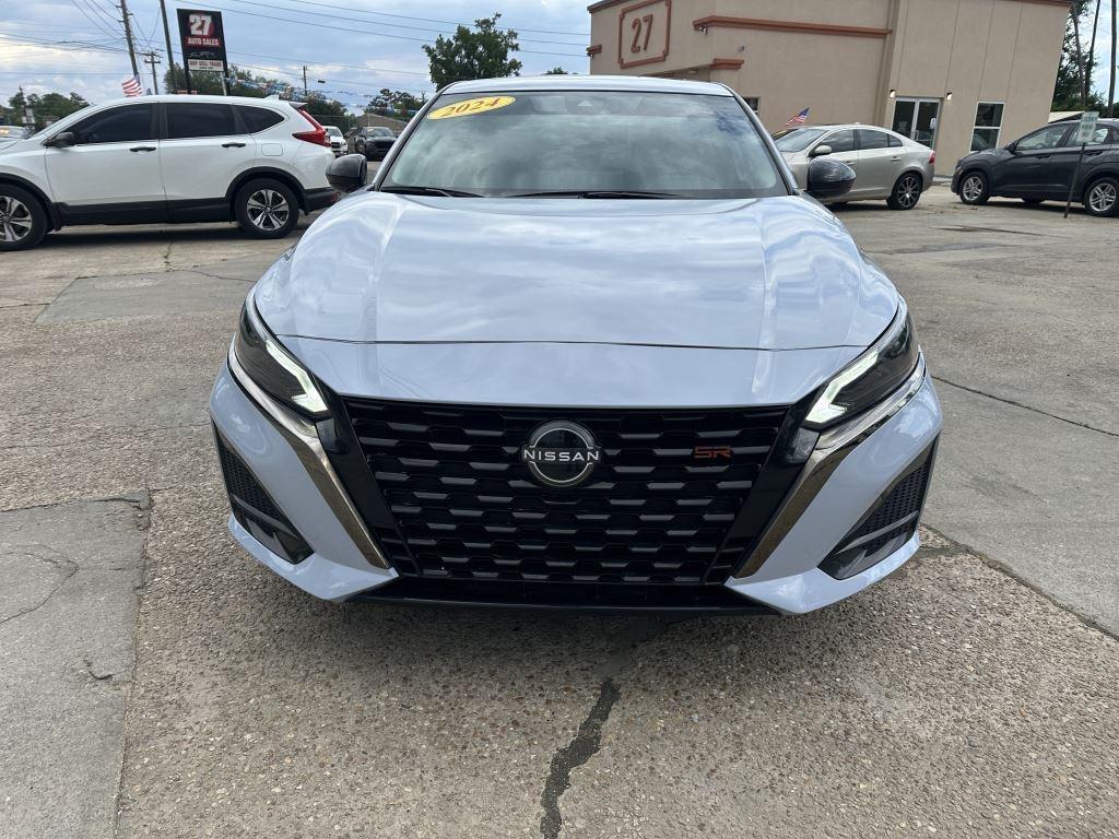 Nissan Altima  2024