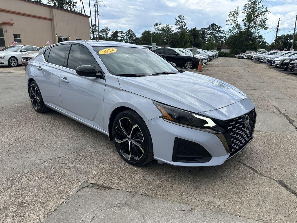 Nissan Altima  2024