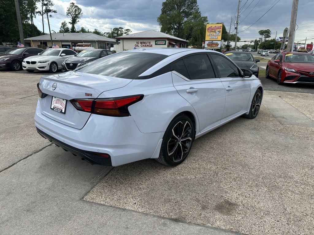 Nissan Altima  2024