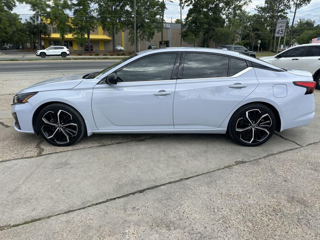 Nissan Altima  2024