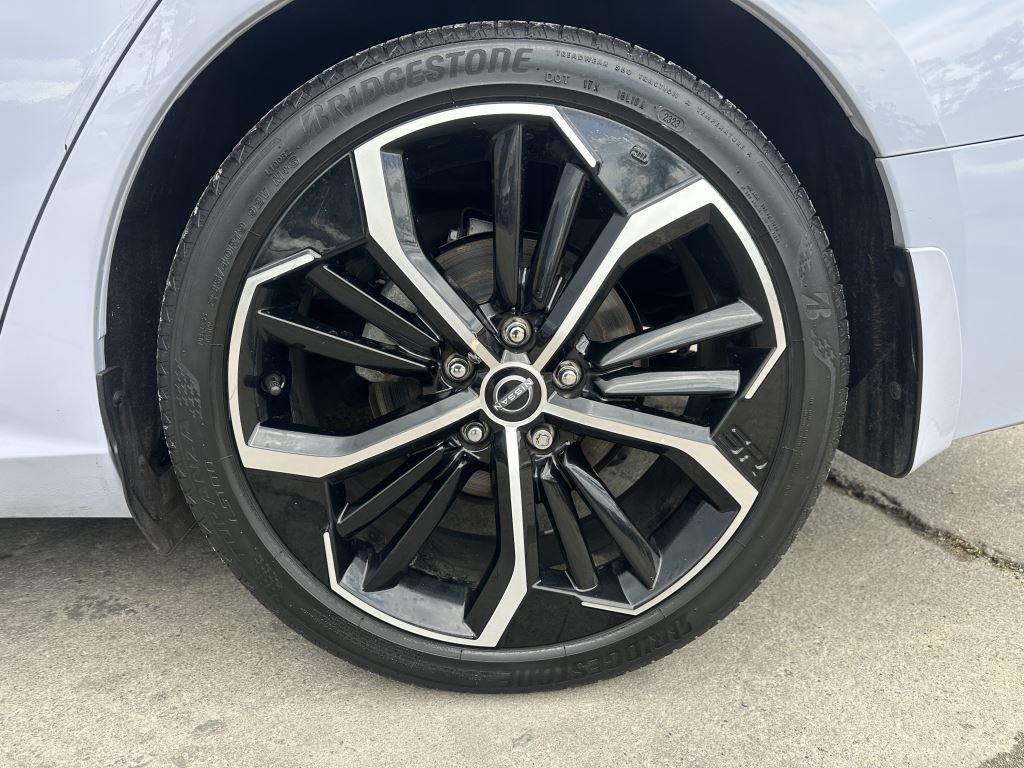 Nissan Altima  2024