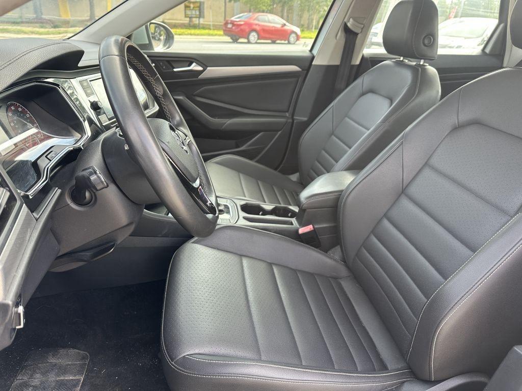 Volkswagen Jetta  2021