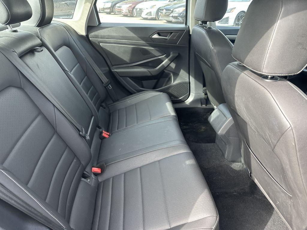 Volkswagen Jetta  2021