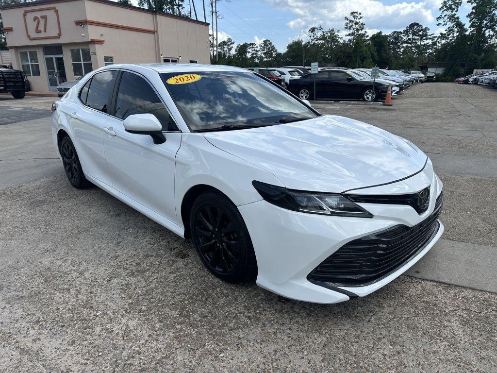 Toyota Camry  2020
