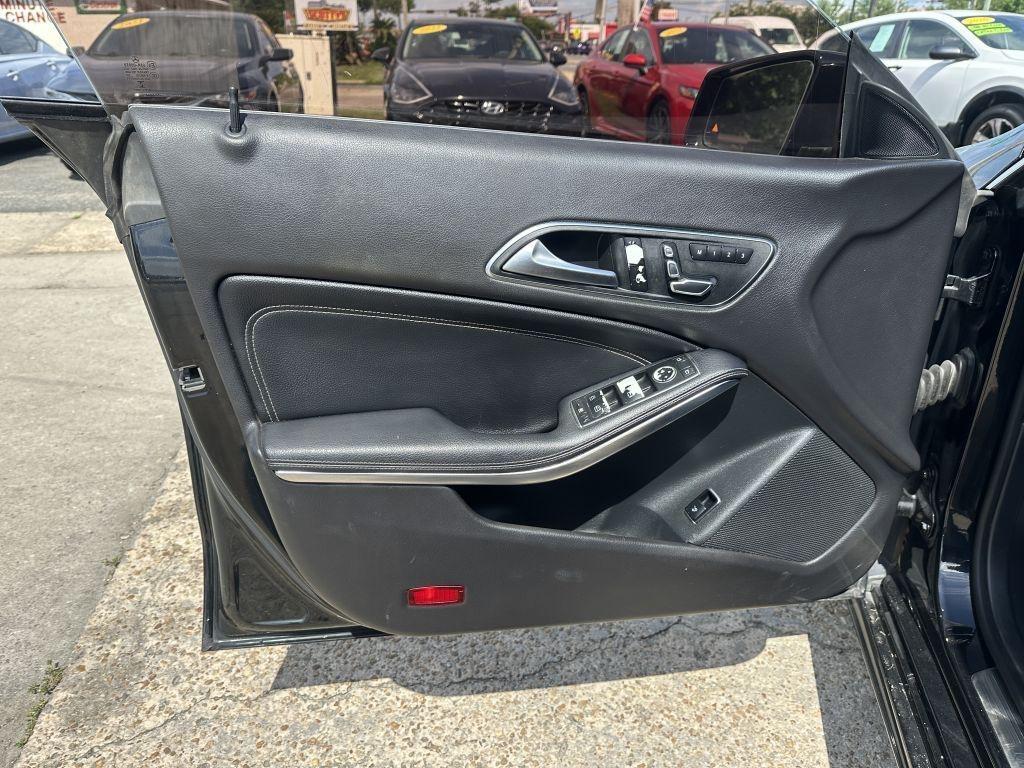 Mercedes-Benz CLA  2018