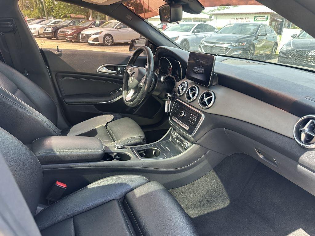 Mercedes-Benz CLA  2018