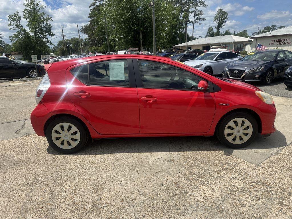 Toyota Prius c  2012
