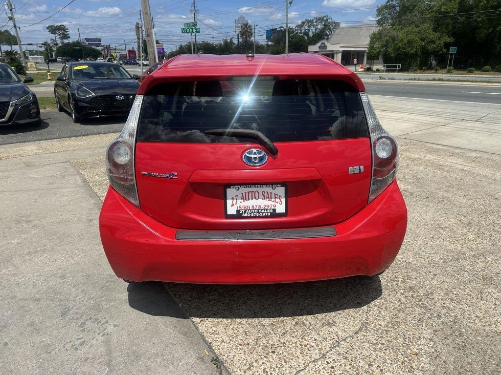 Toyota Prius c  2012
