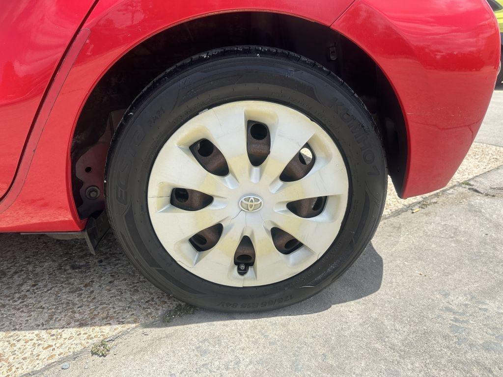 Toyota Prius c  2012