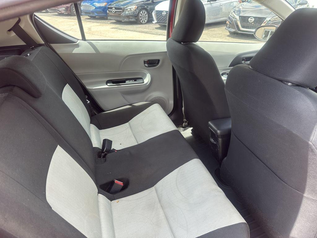 Toyota Prius c  2012