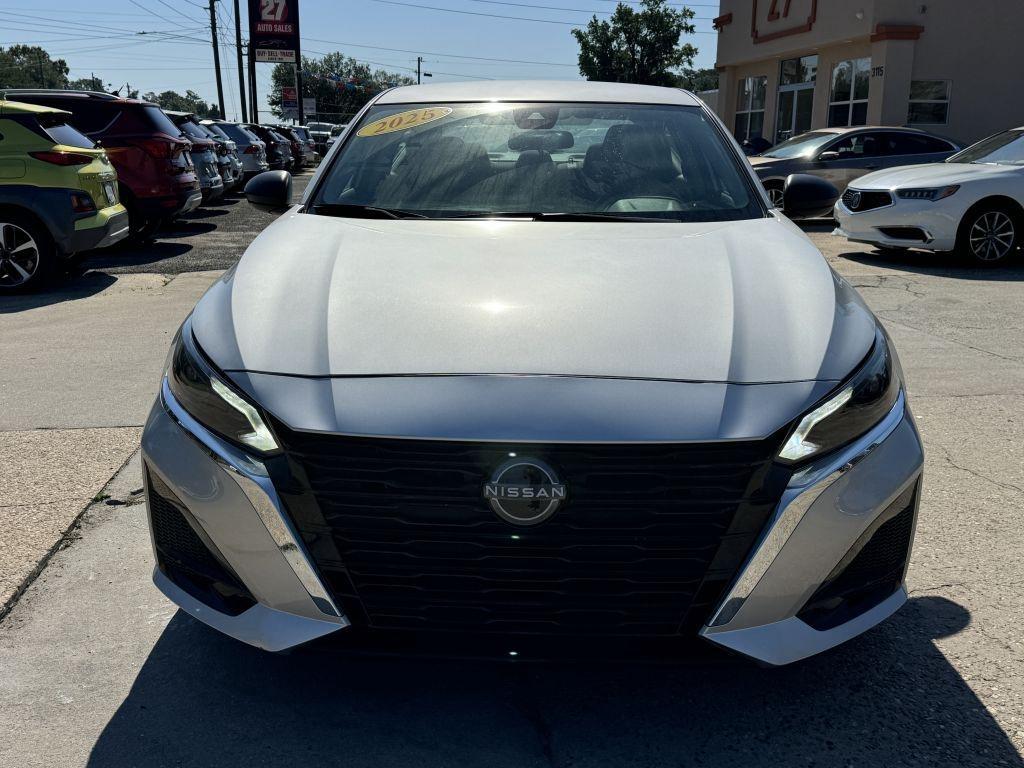 Nissan Altima  2025