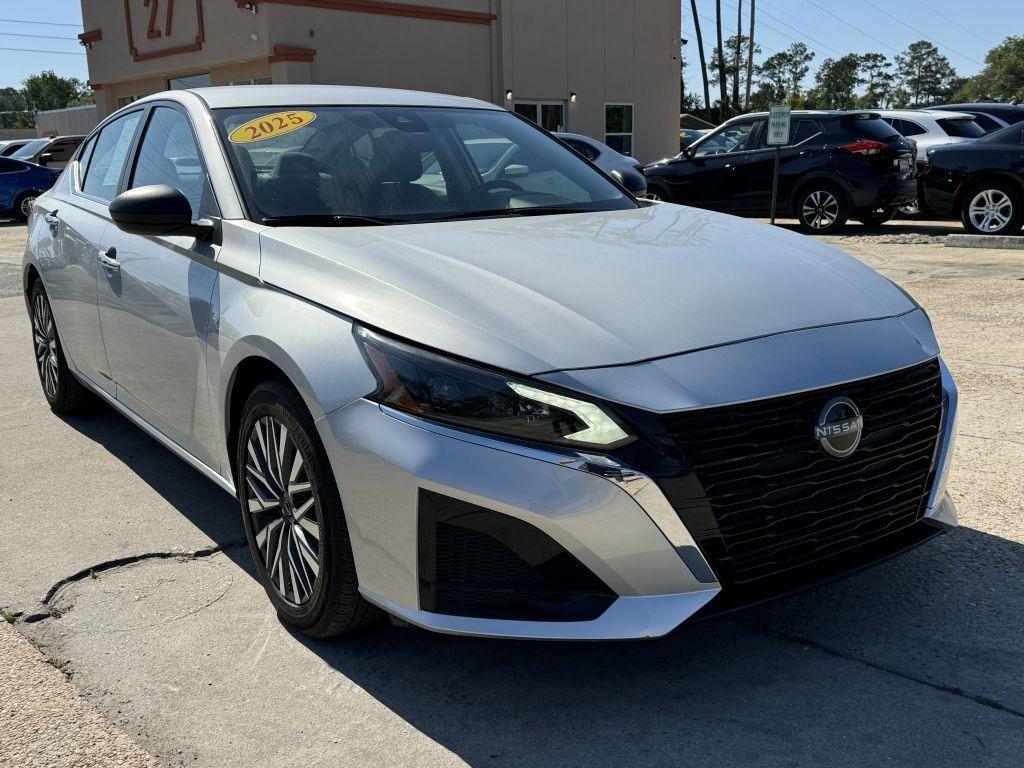 Nissan Altima  2025