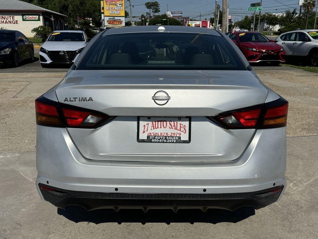Nissan Altima  2025