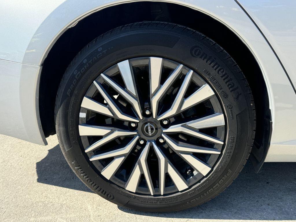 Nissan Altima  2025