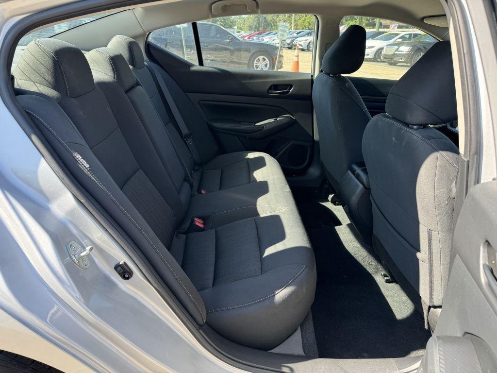 Nissan Altima  2025