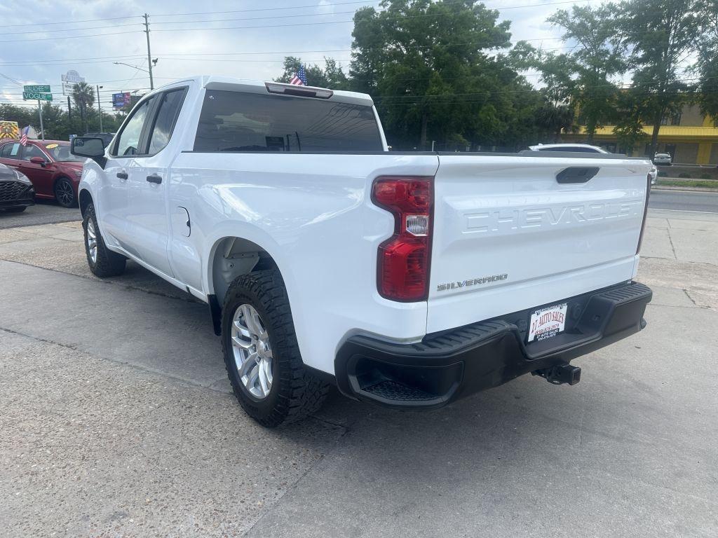 Chevrolet Silverado 1500  2021