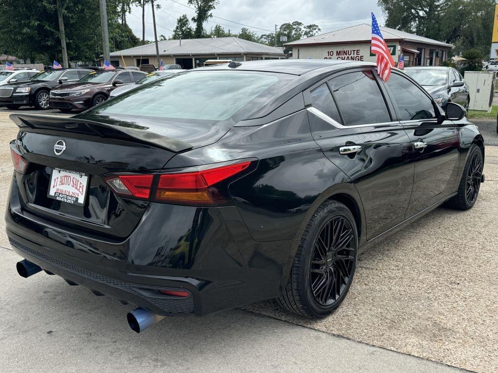 Nissan Altima  2020