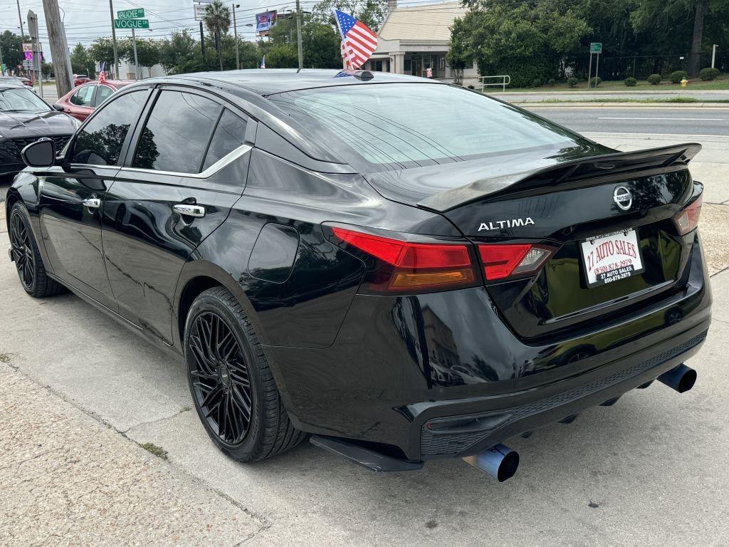 Nissan Altima  2020