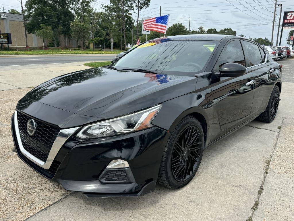 Nissan Altima  2020