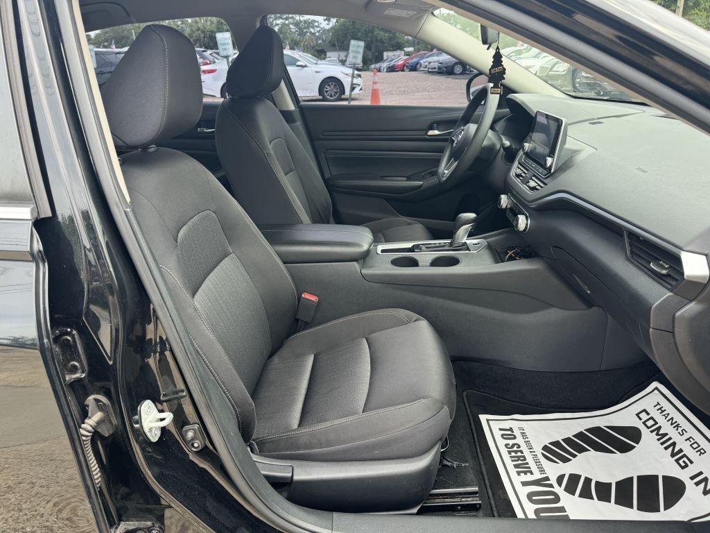 Nissan Altima  2020