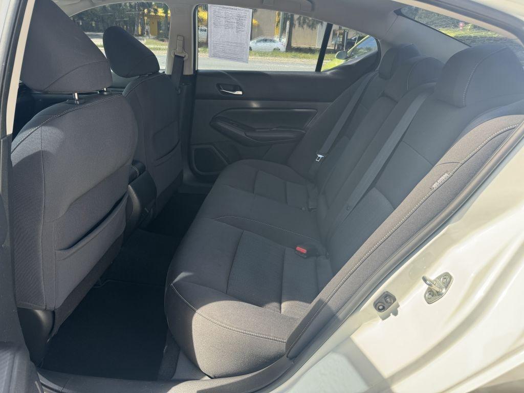 Nissan Altima  2020