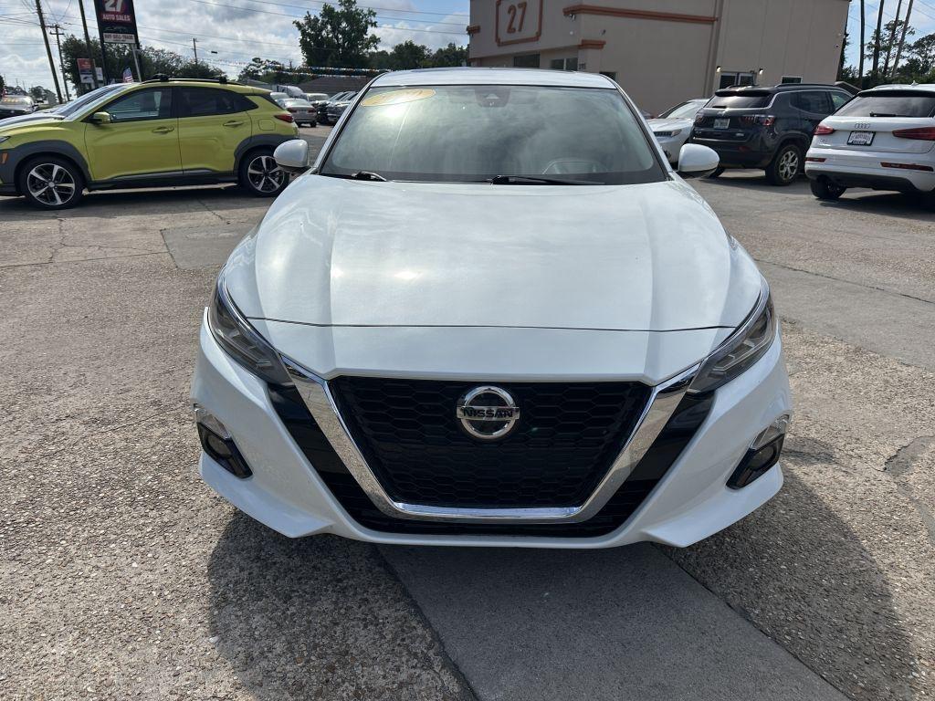 Nissan Altima  2020