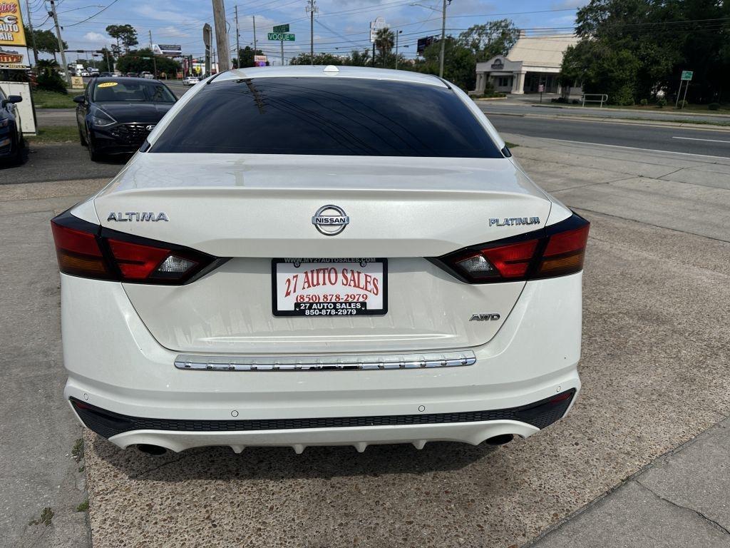 Nissan Altima  2020