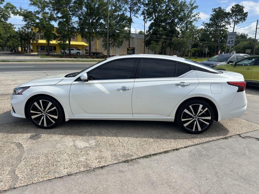 Nissan Altima  2020