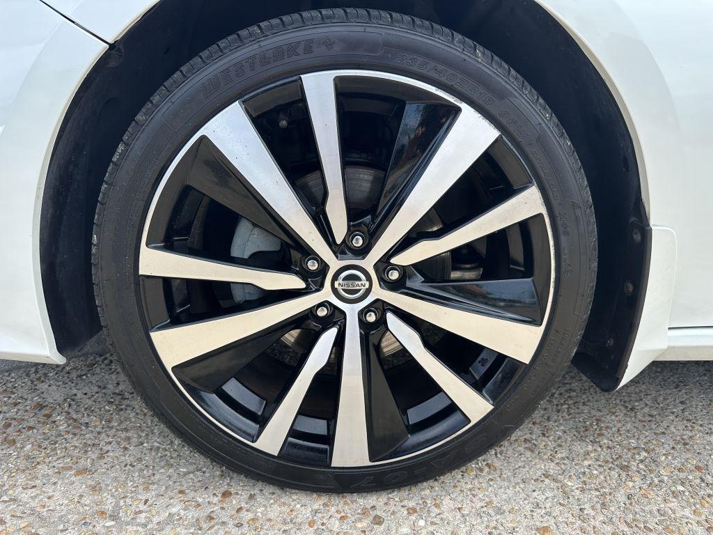 Nissan Altima  2020